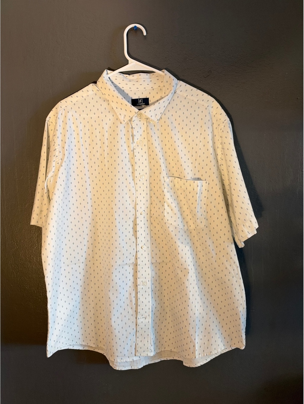 George Classic Fit XL White Short Sleeve Button-Up Shirt with Diamond Pattern
